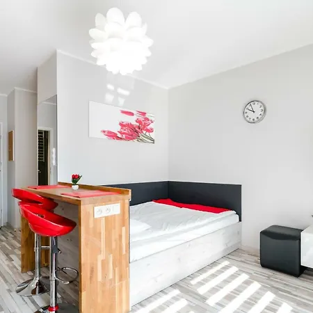 Tulip - Czerwone Studio Z Parkingiem Appartement Poznań